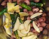 गावरान पध्दतीने  दुधिची भाजी (Gavran Dudhichi Bhaji Recipe In Marathi) रेसिपी स्टेप 3 फोटो 