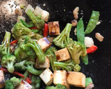 Foto del paso 6 de la receta: Stir fry de vegetales con tofu