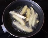 Foto del paso 4 de la receta Bastoncillos de berenjena con miel en tempura de cerveza