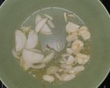 Foto langkah ke 2 dari resep Tumis Labu Siam Jagung Telur.