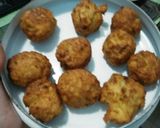 Foto langkah ke 3 dari resep Cengkodok a.k.a cekodok (bolu pisang ala upin ipin).