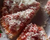 Foto langkah ke 5 dari resep Rice pizza(pizza nasi).