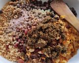 A picture of step 4 of Cereals Snacks 😋.