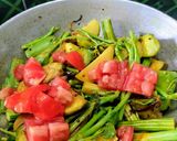 A picture of step 3 of Mahura(mixed vegetable curry).