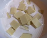 Málnás-csokis gesztenye torta recept fázis 13 fotója