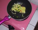 Foto langkah ke 4 dari resep Ikan Goreng Tepung Saus Asam Manis.