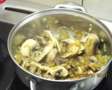 Sertéstarja tejszínes gombaszósszal recept fázis 2 fotója