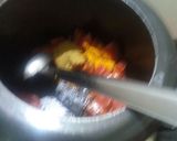 A picture of step 1 of Lauki tamatar.