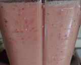 Foto del paso 1 de la receta: Agua fresa-yaba mentolada😍