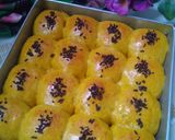 Foto langkah ke 5 dari resep Roti Labu Kuning meisis.