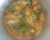 A picture of step 3 of Aloo gobhi sabzi.