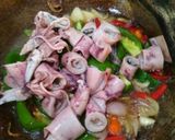 Foto langkah ke 4 dari resep Cumi asin kuah santan.