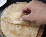 A picture of step 2 of Crunchy Lachcha Mathri.