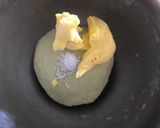 Foto langkah ke 4 dari resep Roti Sobek Pandan, metode autolyse.