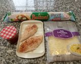 Foto del paso 1 de la receta: Pizza normal o sin gluten estirada o enrollado de pollo y queso