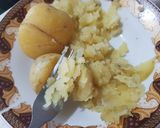 Foto langkah ke 2 dari resep 53. Creamy Mashed Potato.