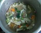 Foto langkah ke 2 dari resep Chicken soup.