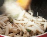 A picture of step 3 of Red Pasta.