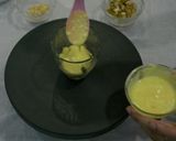 A picture of step 3 of Boondi ladoo parfait.