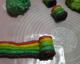 Foto langkah ke 5 dari resep Getuk lindri rainbow tanpa cetakan.