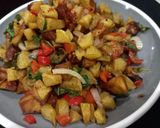 A picture of step 2 of Stir fry potatoes.