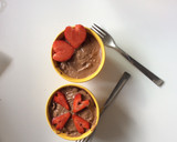 Foto del paso 9 de la receta: Mug cake de nutella con fresas