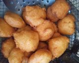 A picture of step 3 of Bean cake (kosai).