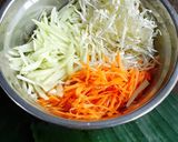 Foto langkah ke 1 dari resep Rujak Sayur Bumbu Kacang.
