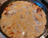 Fokhagymás-tejszínes sertéscomb recept fázis 3 fotója