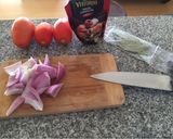 Foto del paso 1 de la receta: Fideos rojos con pollo