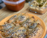 Foto del paso 4 de la receta: Empanadillas integrales de bonito, tomate y huevo cocido