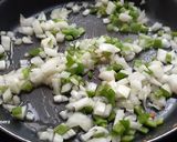 Foto del paso 3 de la receta Arroz con bacalao y langostinos