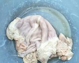 Hình bước làm 1 của món Bao tử heo hầm tiêu đen