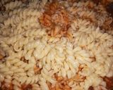 صورة لخطوة 7 من وصفة معكرونة بالصلصة الحارة والموزاريلا 🍝