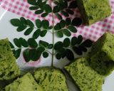 Foto langkah ke 7 dari resep Bolu daun kelor.
