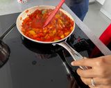 A picture of step 3 of Shakshuka.