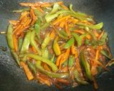 A picture of step 2 of Stir fried veg noodles.