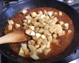 Une image de l'étape 11 de Bœuf aux pommes et carottes sauce citron poivron.