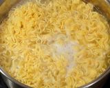 Foto langkah ke 1 dari resep Milor (Mie Instan Telor) Goreng.