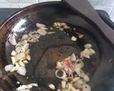 Foto langkah ke 4 dari resep Telur Ceplok Saus Pedas Manis.