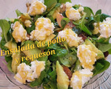 Foto del paso 7 de la receta: Ensalada de pollo y requesón con miel
