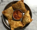 A picture of step 4 of Chinese samosa.