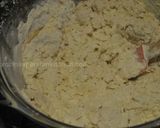 A picture of step 2 of Meat pie.