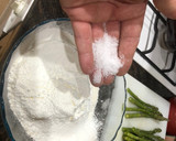 Foto del paso 2 de la receta: Espárragos en tempura