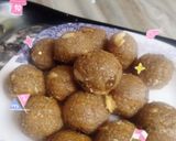 बासी रोटी के लड्डू (basi roti ke ladoo recipe in Hindi) रेसिपी चरण 6 फोटो