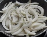 Foto del paso 6 de la receta: Guiso de garbanzos encebollados con toque picante