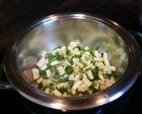 Foto del paso 3 de la receta: Crema de coliflor verde con yogur activia