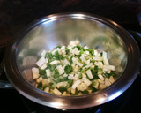 Foto del paso 3 de la receta: Crema de coliflor verde con yogur activia