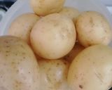 Foto del paso 2 de la receta: Picadillo con papas en caldo