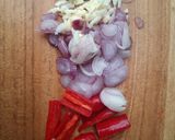 Foto langkah ke 3 dari resep 043. Tumis Sawi Asin Tahu Taoge.